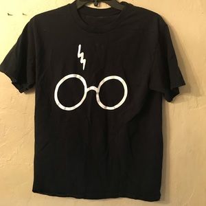 Black Harry Potter tee